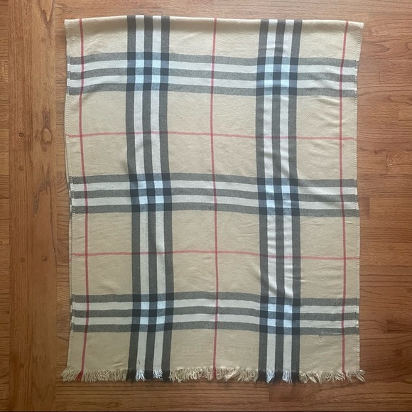 Burberry Classic Check Archive Beige With Equestrian Knight Scarf - Picture 4 of 14